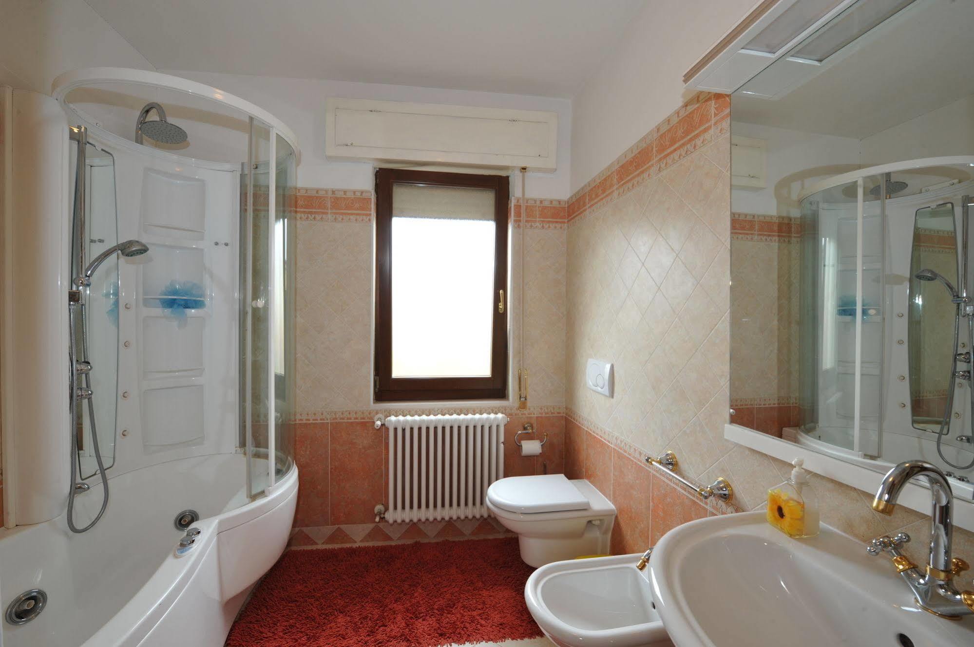 Girasole Bed and Breakfast Valeggio sul Mincio Esterno foto
