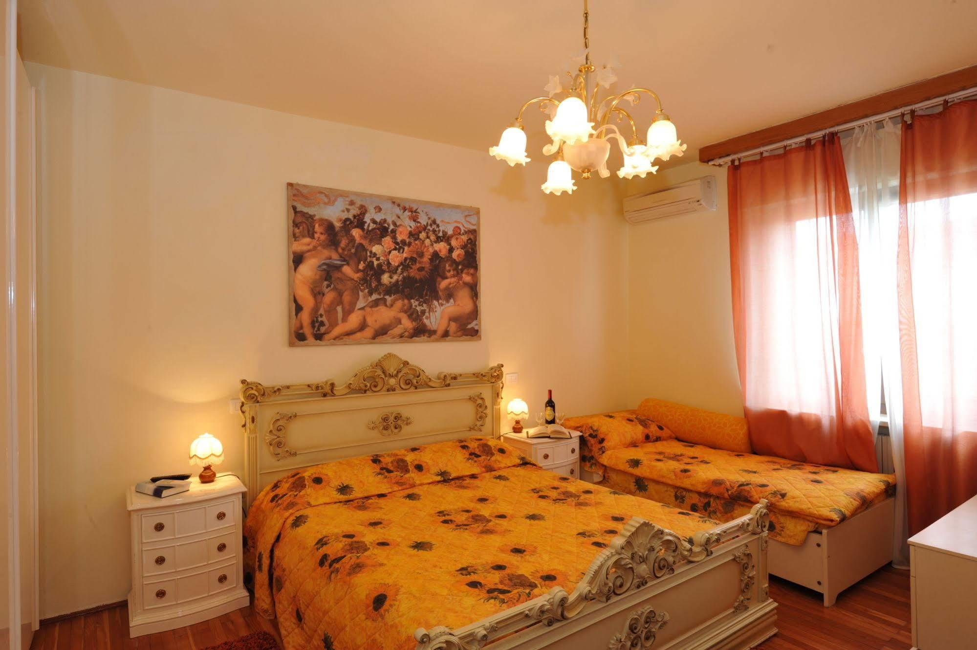 Girasole Bed and Breakfast Valeggio sul Mincio Esterno foto